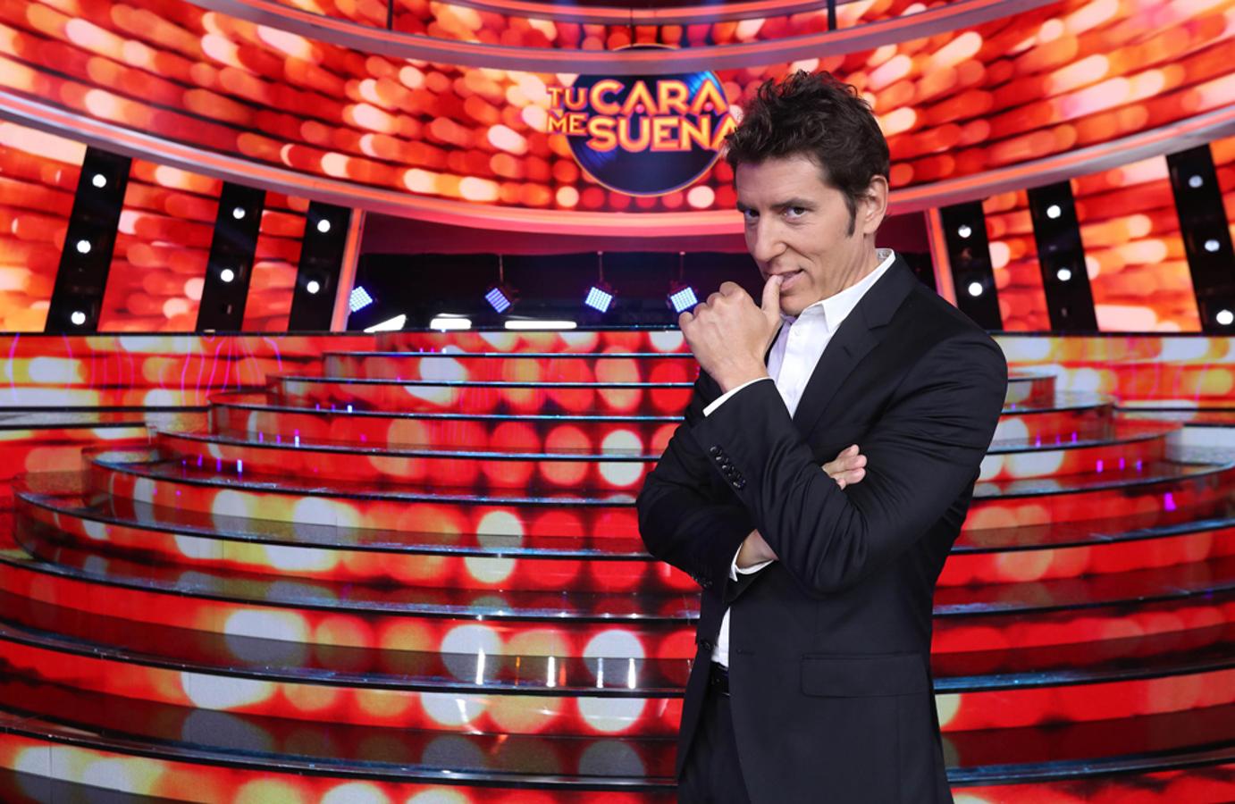 'Tu Cara me Suena' no sería lo mismo sin la presencia de Manel Fuentes. Y es que el presentador del programa aporta siempre un toque de cordura o humor según la situación lo requiera. Imprescindible.