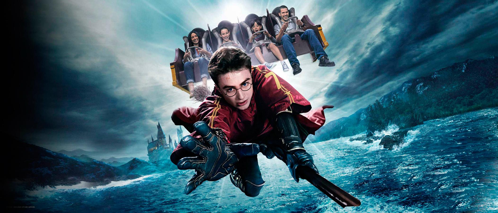 En la costa oeste de Estados Unidos se encuentra otro parque de atracciones con la firma de Universal que ha estrenado hace poco su zona dedicada a Harry Potter. Con un área más pequeña que la que posee en Orlando, The Wizarding World of Harry Potter en Hollywood dispone de dos atracciones: Harry Potter and the Forbidden Journey y Flight of the Hippogriff. El acceso al parque de atracciones tiene un precio de 105 dólares por adulto y 99 dólares por niño.(Texto: Tania Calahorra)