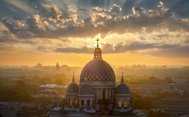 La 'capital del norte' de Rusia ha sido elegida mejor ciudad europea del año en los World Travel Awards 2017.