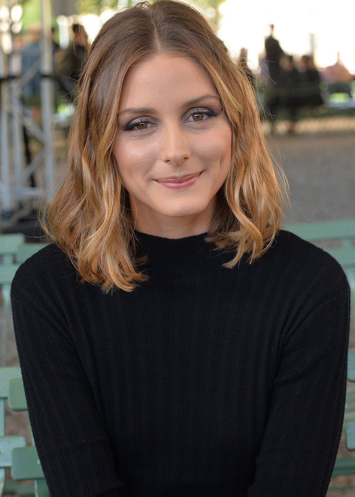 La 'it girl' Olivia Palermo ha reducido unos centímetros su melena y la ha convertido en un long bob, ideal para este otoño.