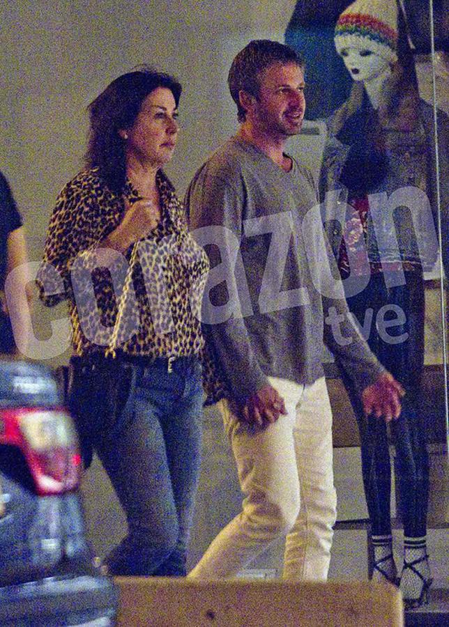 Este es el nuevo hombre de su vida. Al cual presentamos en las imágenes exclusivas que hoy publica la revista 'Corazón'.