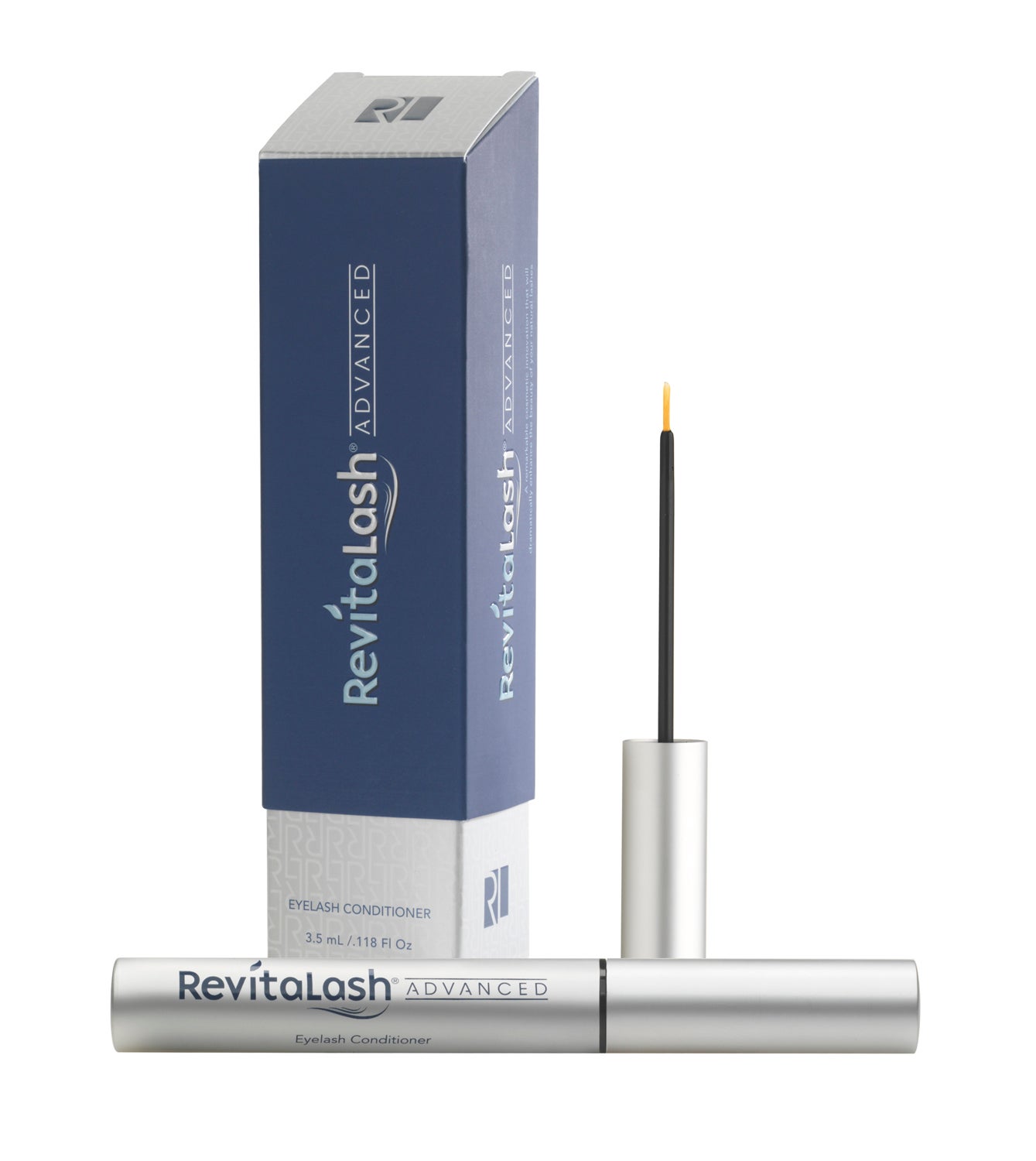 Tratamiento acondicionador y fortalecedor de pestañas, las proteges de posibles roturas y agentes diarios consiguiendo un aspecto inigualable. Su fórmula contiene una combinación patentada de poderosos péptidos e infusiones botánicas que aportan a las pestañas humedad, manteniéndolas suaves, sanas y voluminosas. Tras su uso, las pestañas aparecen más largas, fuertes y saludables. (135€)