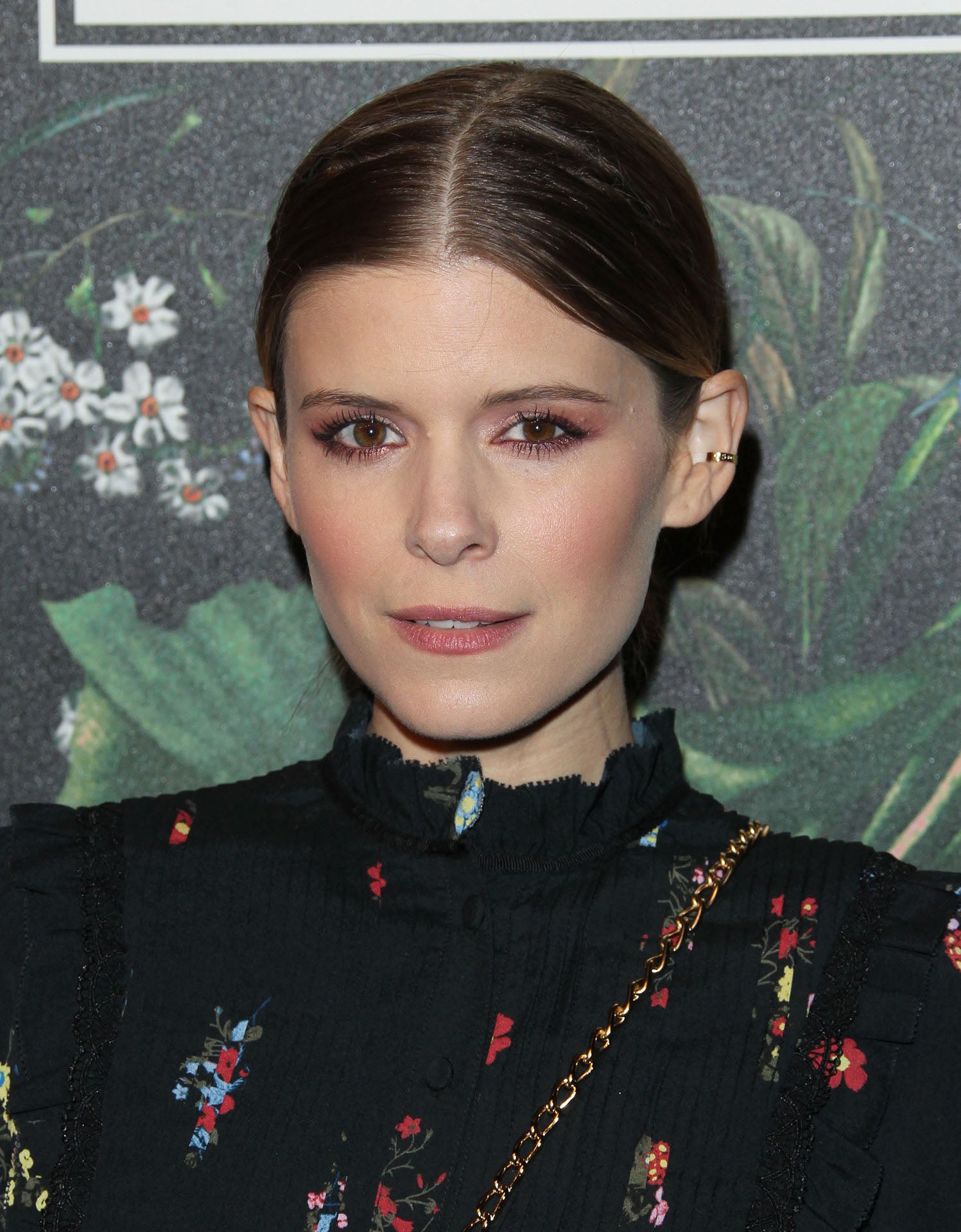 En realidad Kate Mara es castaña. ¿Qué color de pelo le queda mejor?