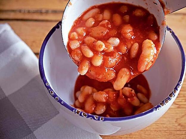 Este es el aspecto que tienen nuestras alubias con tomate.