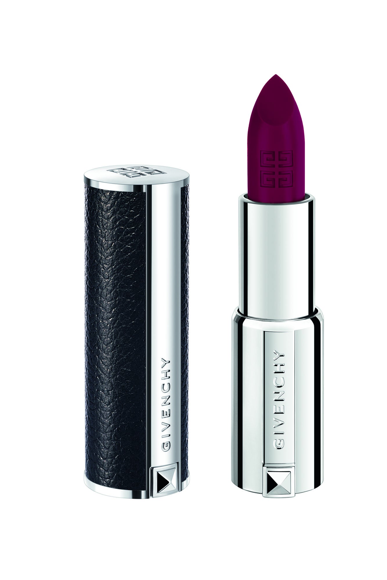 Un evento de noche se merece un labial intenso. El rojo es siempre una buena opción, y entre todos los tonos elegimos éste. Un labial extremadamente concentrado en pigmentos que dejará un color luminoso en metal plateado. (36,60€, en Sephora)