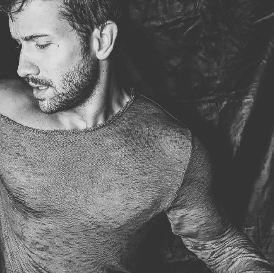 Muy, muy pícaro. Eh, y natural.