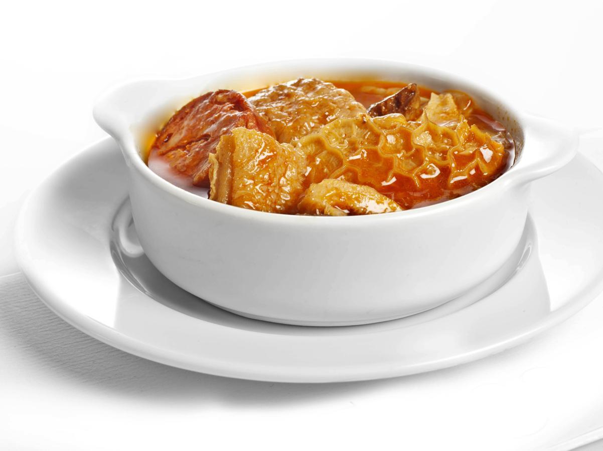 Con la 'alta casquería' cada vez más en voga, apostamos por la tradición con sabor a norte y mucho 'pringue' de la receta de nuestras abuelas. ¿Dónde? En Atrapallada.