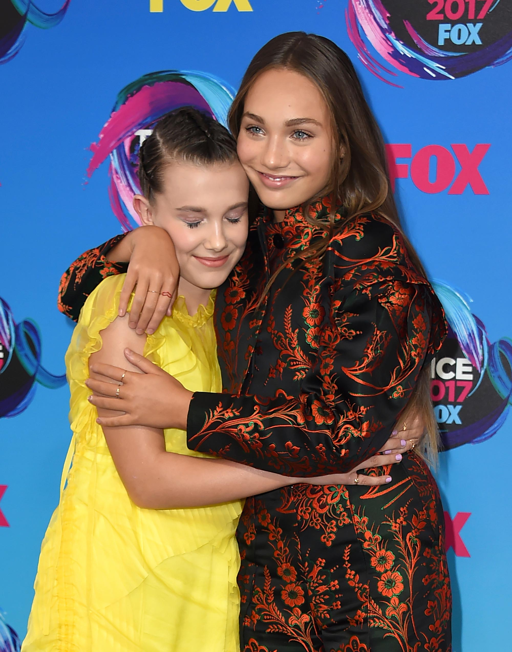 Su mejor amiga es la actriz y bailarina Maddie Ziegler.