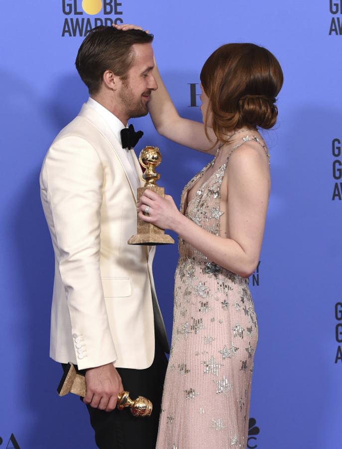 Y si Leo tiene a Kate, Ryan tiene a Emma Stone (con permiso de su mujer, Eva Mendes, a la que no duda en dedicar palabras románticas cada vez que puede). La pareja cinemátográfica muestra tanta química en 'La La Land' como en la alfombra roja. ¡Y nos encanta!