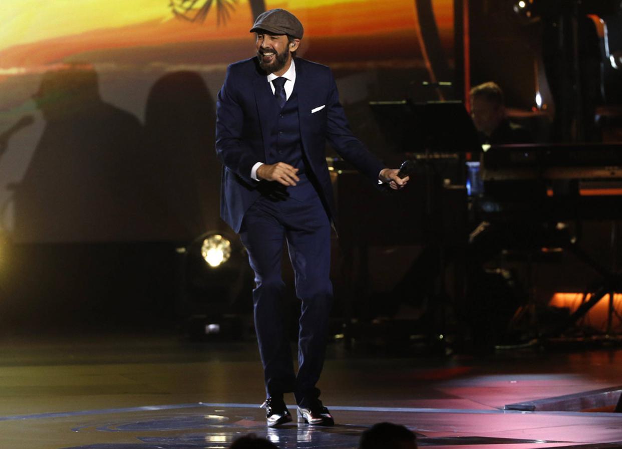 Entonó "Desde cuando".