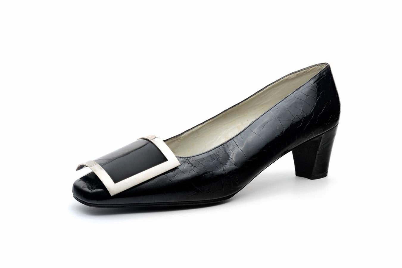 La bailarina más famos de Roger Vivier, la Belle Vivier, cumple este 2017 cinco décadas. El zapato fue diseñado por la firma francesa para el personaje de Catherine Deneuve en la película 'Belle de Jour'.