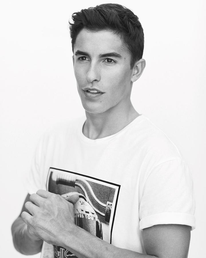 El joven piloto de MotoGP Marc Márquez ha lanzado su segunda colección para Pull&Bear, uno de sus principales patrocinadores en las carreras.