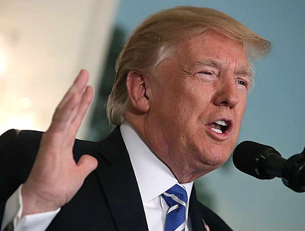 Galería. Presidente de Estados Unidos. Acusado de abusos.