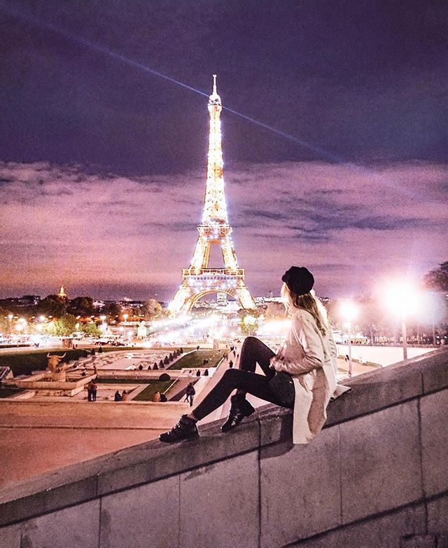 @meryldenis. También es bloguera y recorre el mundo gracias a su trabajo. Muestra su día a día y sus fotos muestran cada detalle que sus ojos ven.