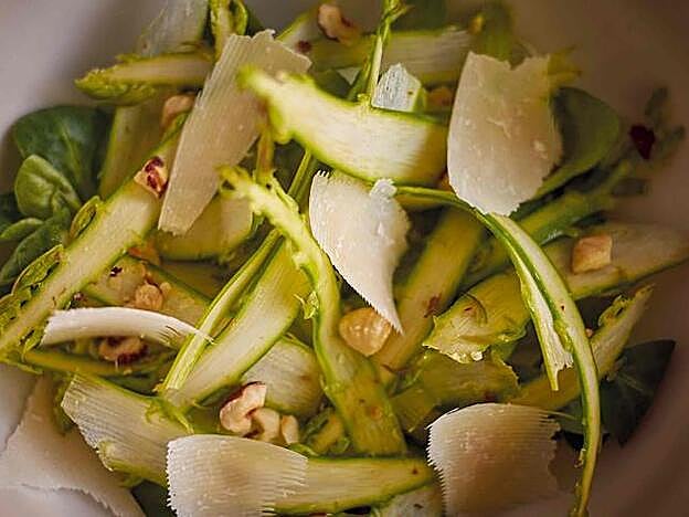 Esta es nuestra ensalada: fácil y muy sana.