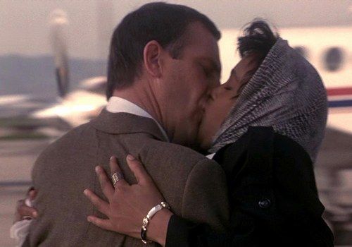 El Guardaespaldas' (1992). protagonizada por Kevin Costner y Whitney Houston.