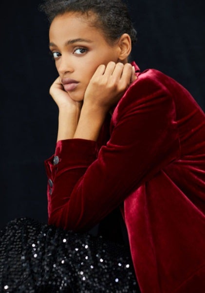 Americana de terciopelo de Mango: 79,99 euros.