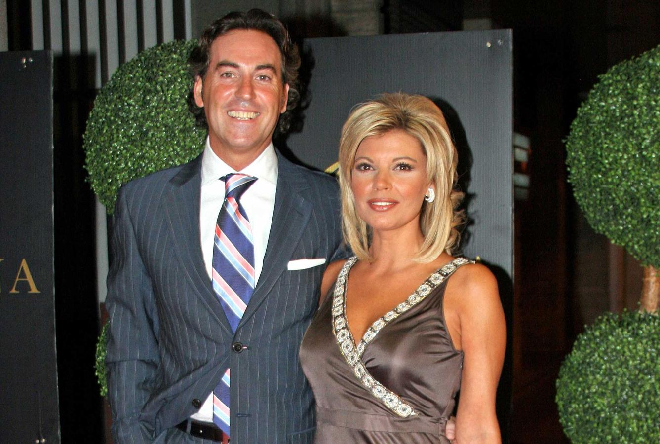 Fueron perseguidos por la prensa y se tomaron unas imágenes de la pareja realizando un baile subido de tono, con tocamientos incluidos, bautizado como el 'pim pam'. Además, una vez terminada la relación, el periodista aireó cómo eran las relaciones sexuales con la hija de María Teresa Campos.