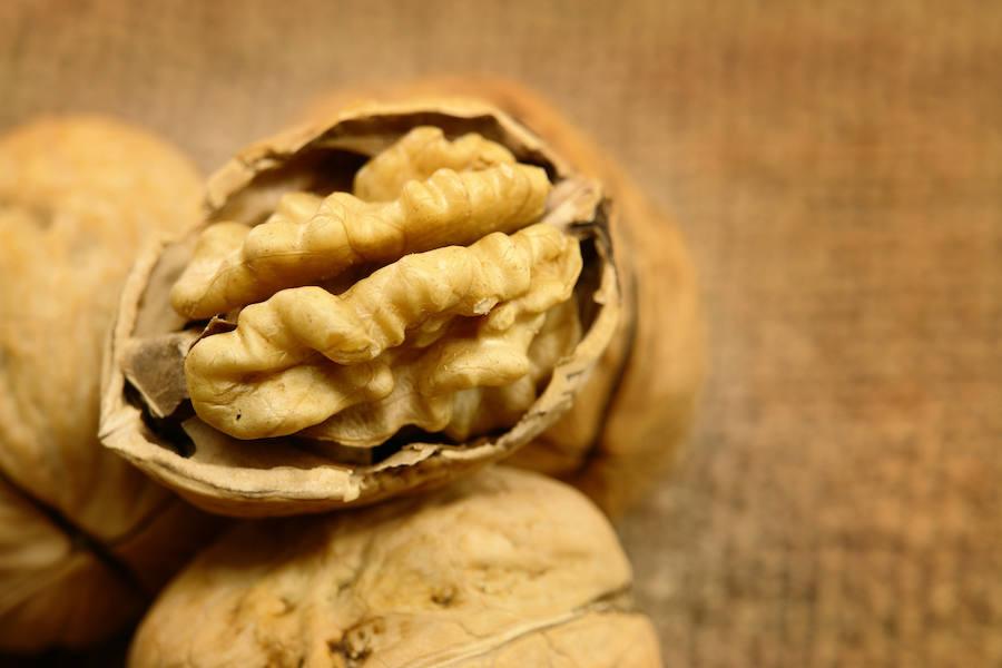 Destacan por su contenido en Omega 3, un ácido graso cardioprotector. Sus minerales y vitaminas regulan la producción de energía, potenciando el ánimo.