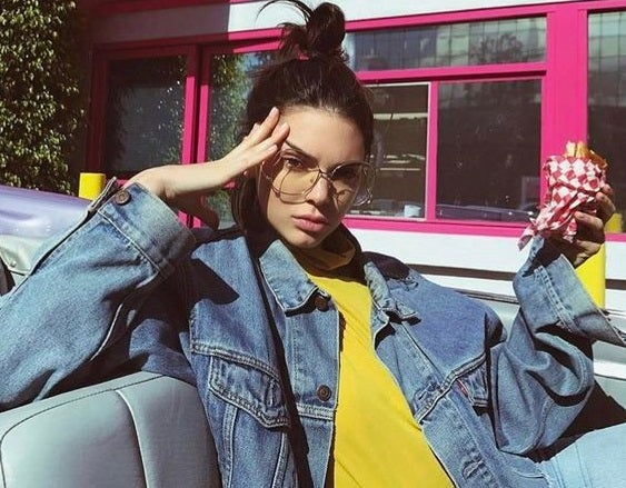 En el puesto número 10... No es la única Kardashian-Jenner que está en la lista. @kendalljenner cierra el top10 con 85,1 millones de seguidores. ¡Casi nada!