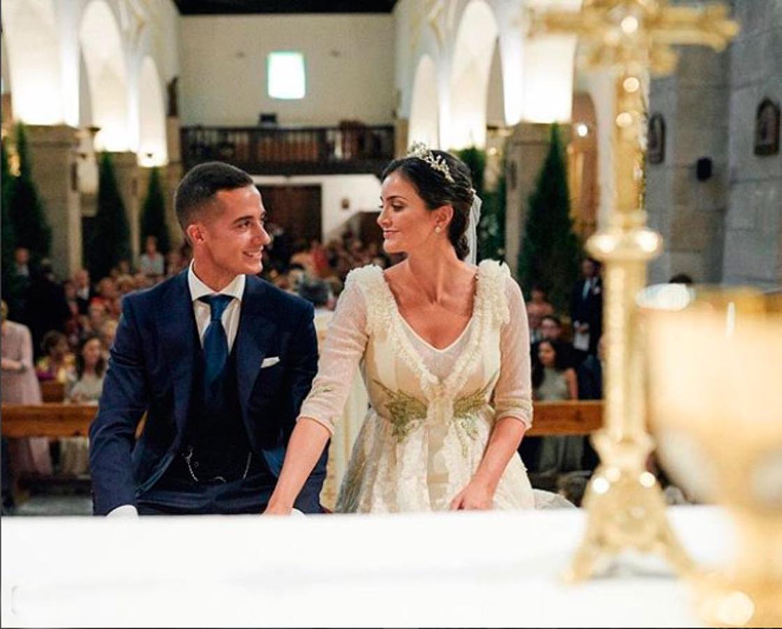 El jugador del Real Madrid Lucas Vázquez y Macarena Rodríguez celebraron su boda el 17 de junio.