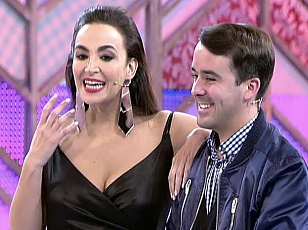 Cristina en plena discusión con Natalia junto a su invitado Iván, en 'Cámbiame'.