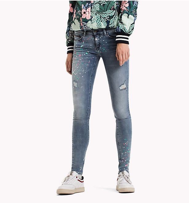 Y estos de Tommy Hilfiger tampoco se quedan atrás en especiales. Precio: 115 euros.