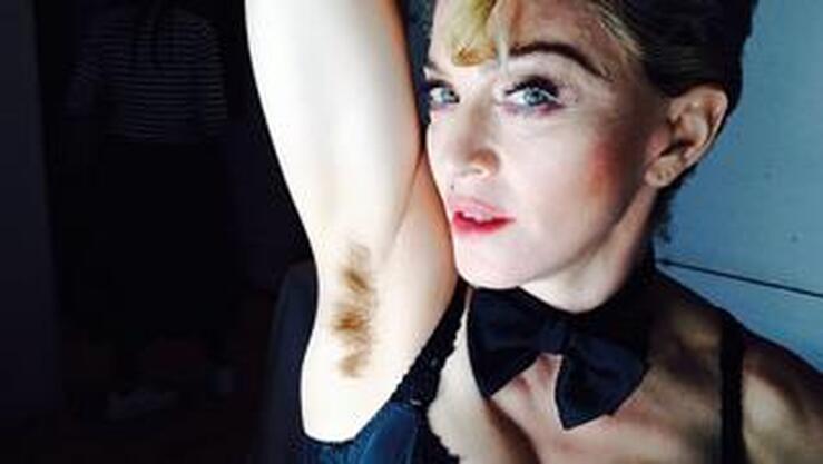 Fotos: Famosas que ya posaron con las axilas sin depilar