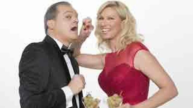 Fotos: El posado de Anne Igartiburu y Ramón García para las Campanadas 2017 en TVE