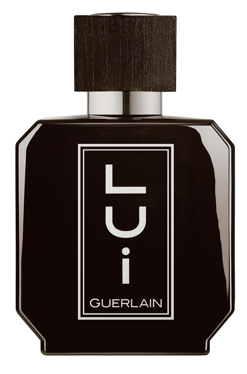 Lui de Guerlain (160 euros), la audacia de un genderless, con benjuí y notas picantes de clavero.