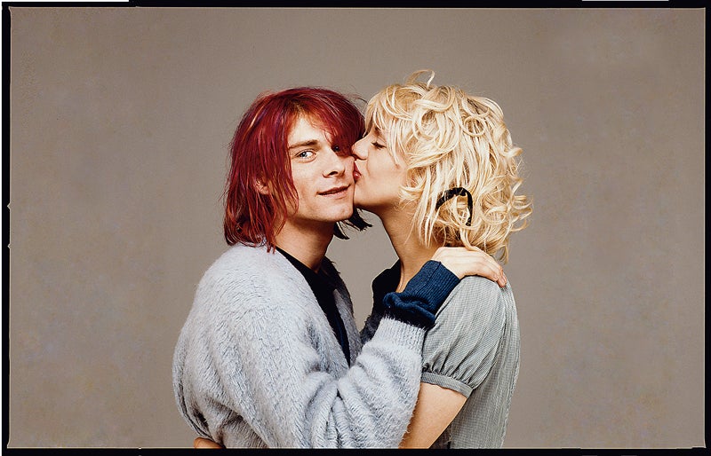 Se cumplen 50 años del nacimiento de Kurt Cobain, el malogrado músico que puso banda sonora, con su grupo Nirvana a la década de los 90.