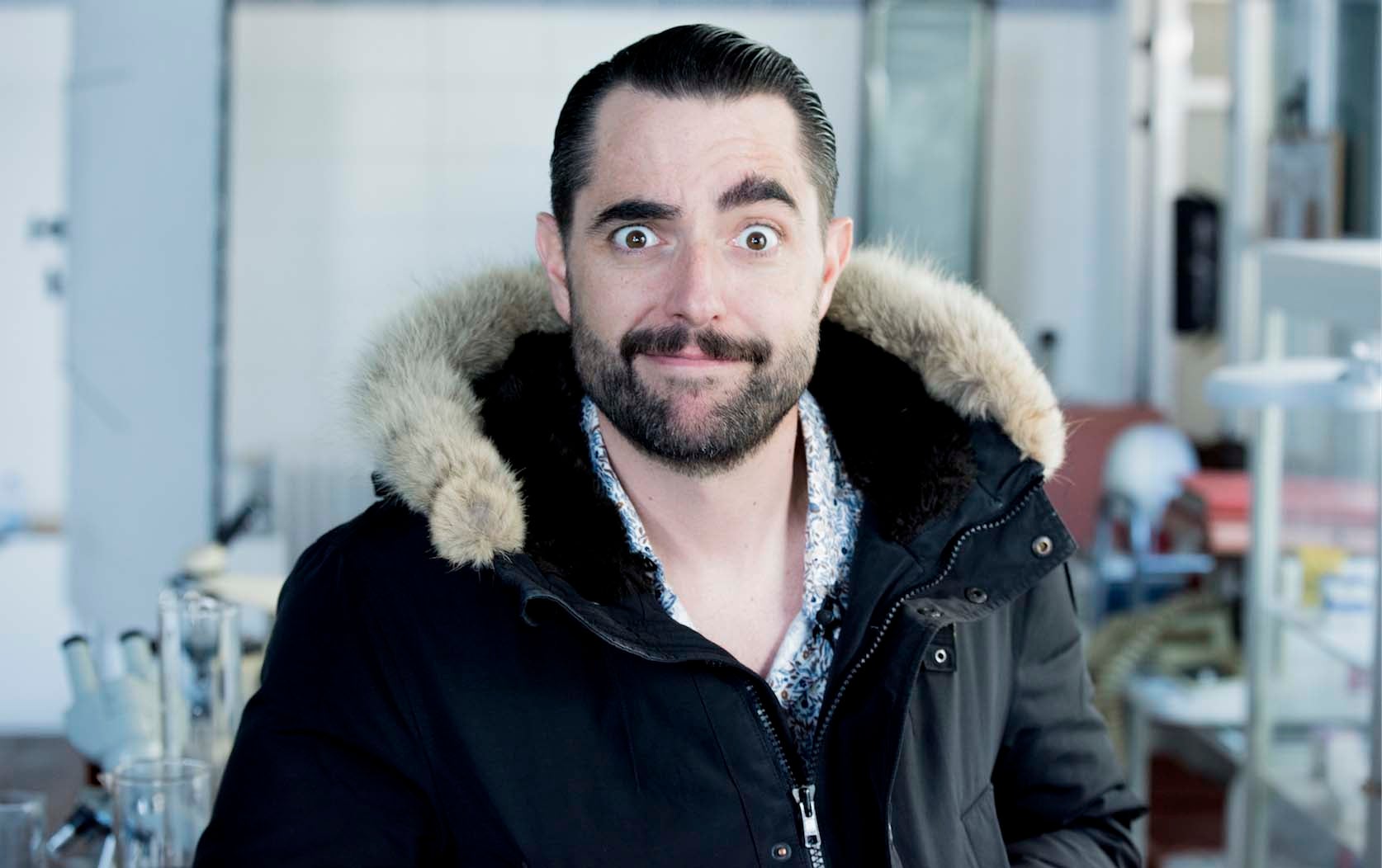 Dani Mateo compartió un momento con nosotros dentro del rodaje del anuncio de Campofrío en Navidad, Amodio.