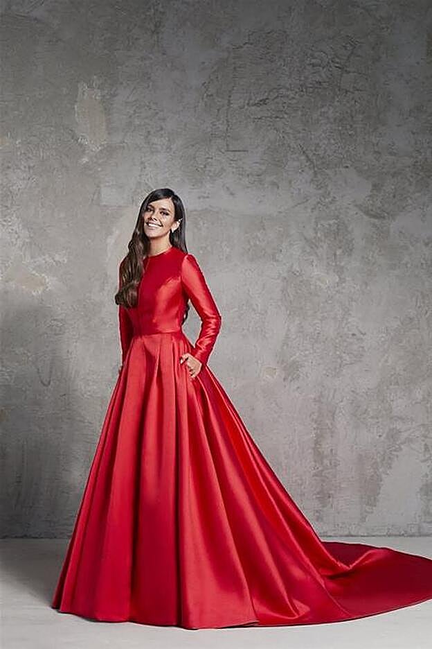 Cristina Pedroche se presentó con este vestido de princesa rojo en las Campanadas de 2018.