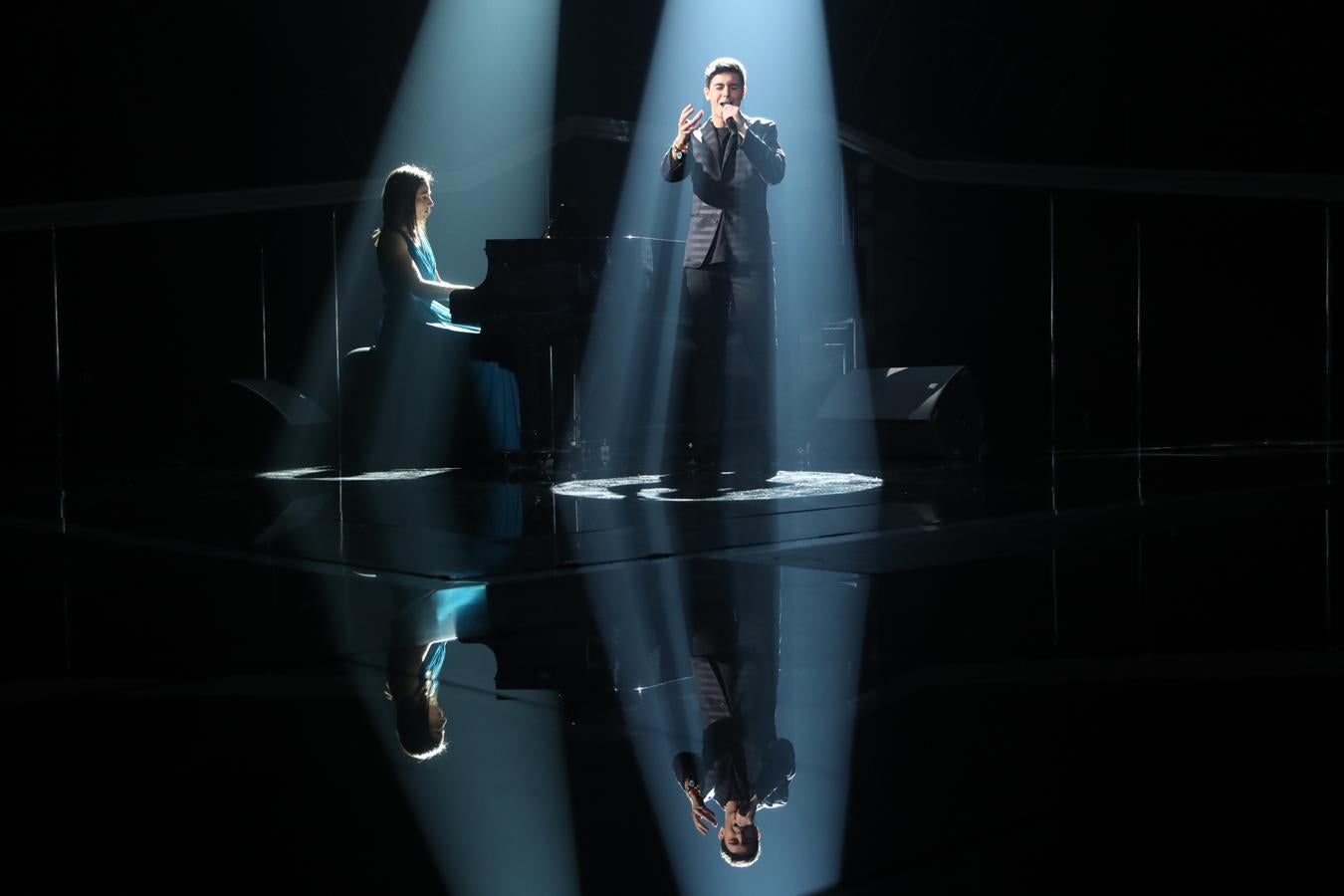 Alfred no quiso abrirse como lo había hecho en los ensayos.