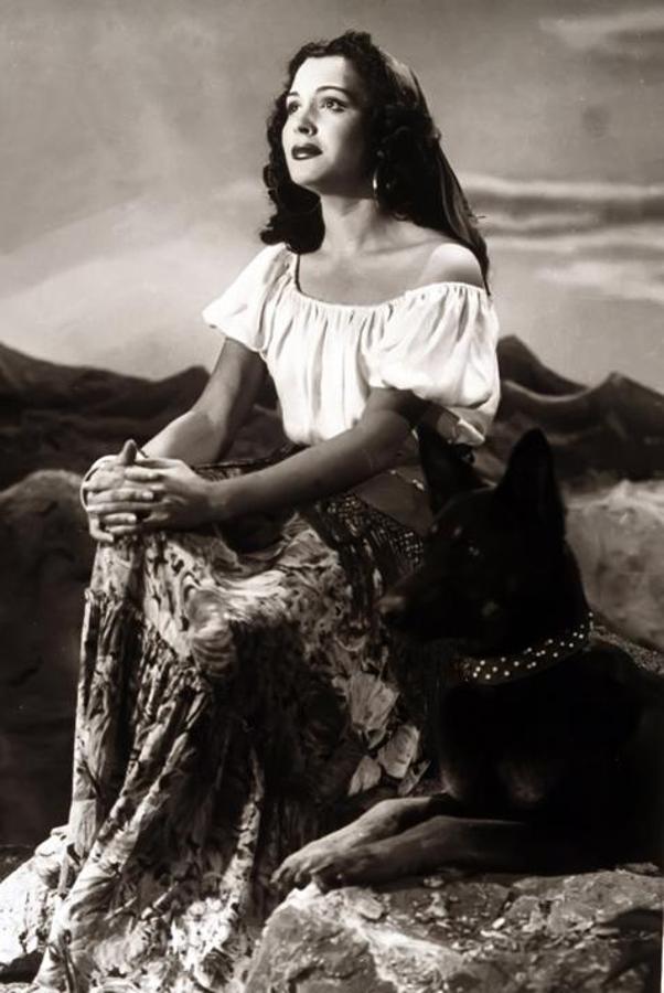 En 9 de julio, en Sevilla, moría Paquita Rico a los 87 años.