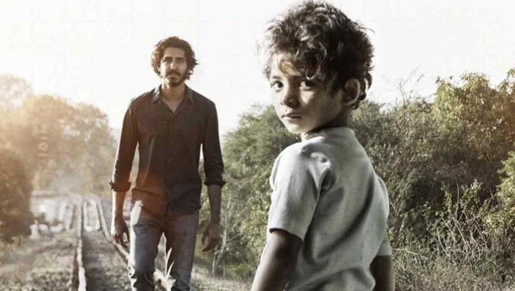 'Lion' es una historia basada en hechos reales. El protagonista es adoptado, original de la India y residente en Australia... ¿Encontrará a su familia de sangre?