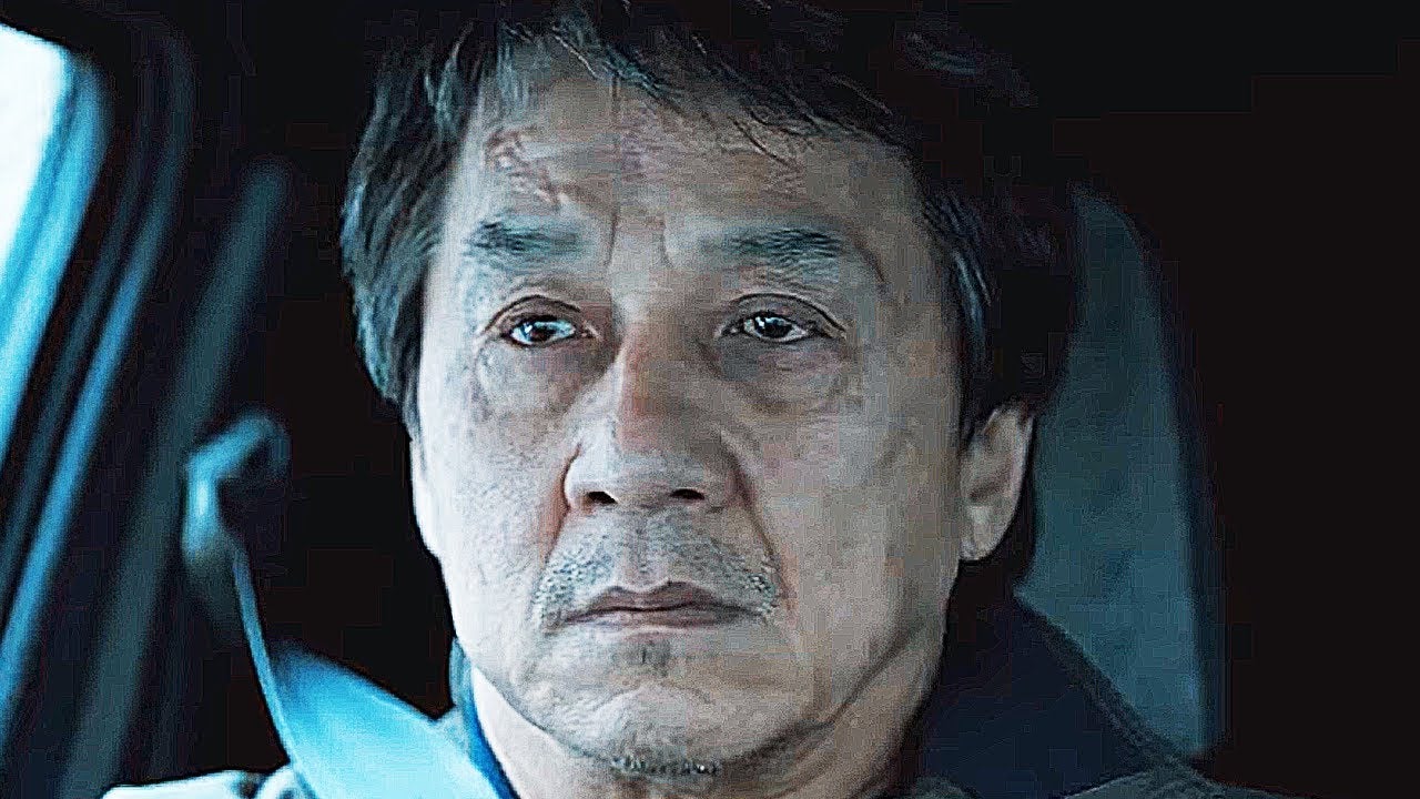 'El extranjero' hace que Jackie Chan se luzca de nuevo en sus tramas de acción. En el reparto le acompañan otros actores como Pierce Brosnan o Charlie Murphy.