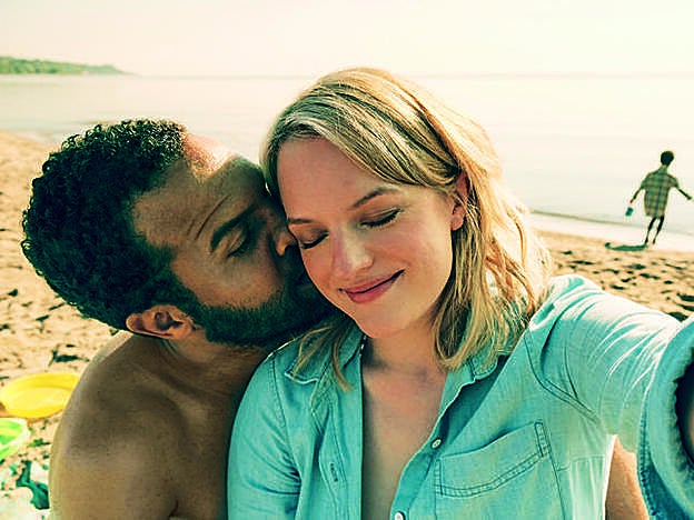 Elisabeth Moss en El cuento de la criada.