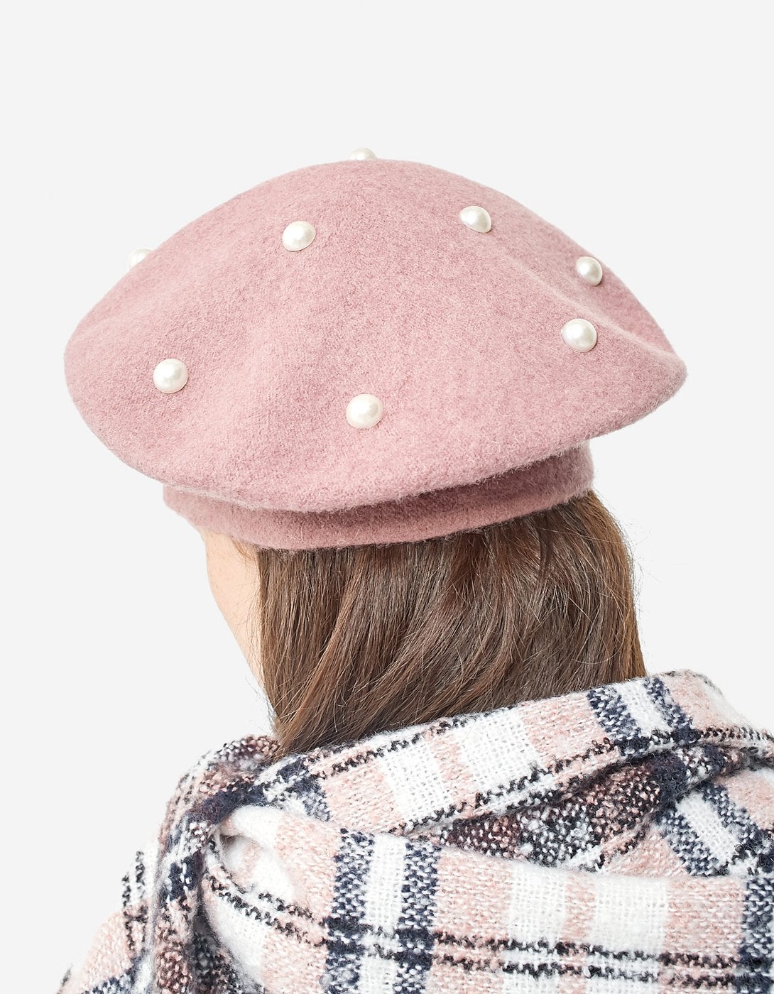 Boina rosa con perlas. Precio: 5,99 euros (antes 9,95 euros)