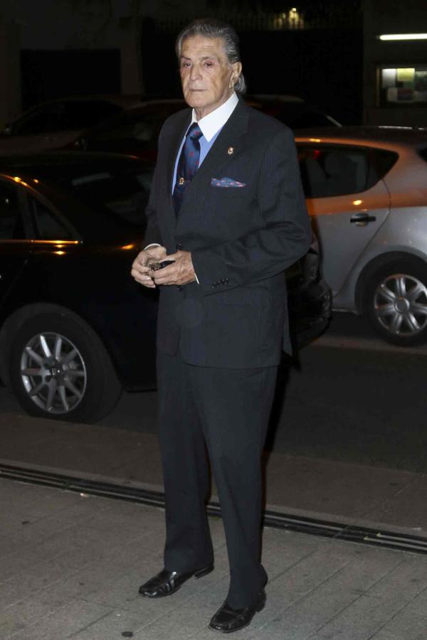 Jaime Ostos acudió solo al funeral de Carmen Franco.