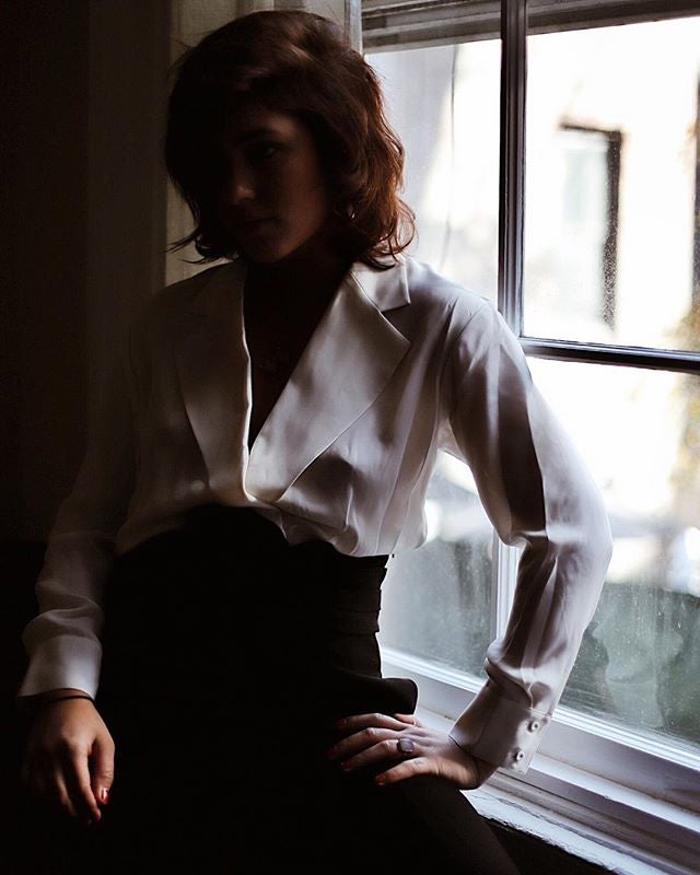 Siempre hay hueco en el armario para una camisa blanca más, ¿qué más da que la última sea demasiado eleg