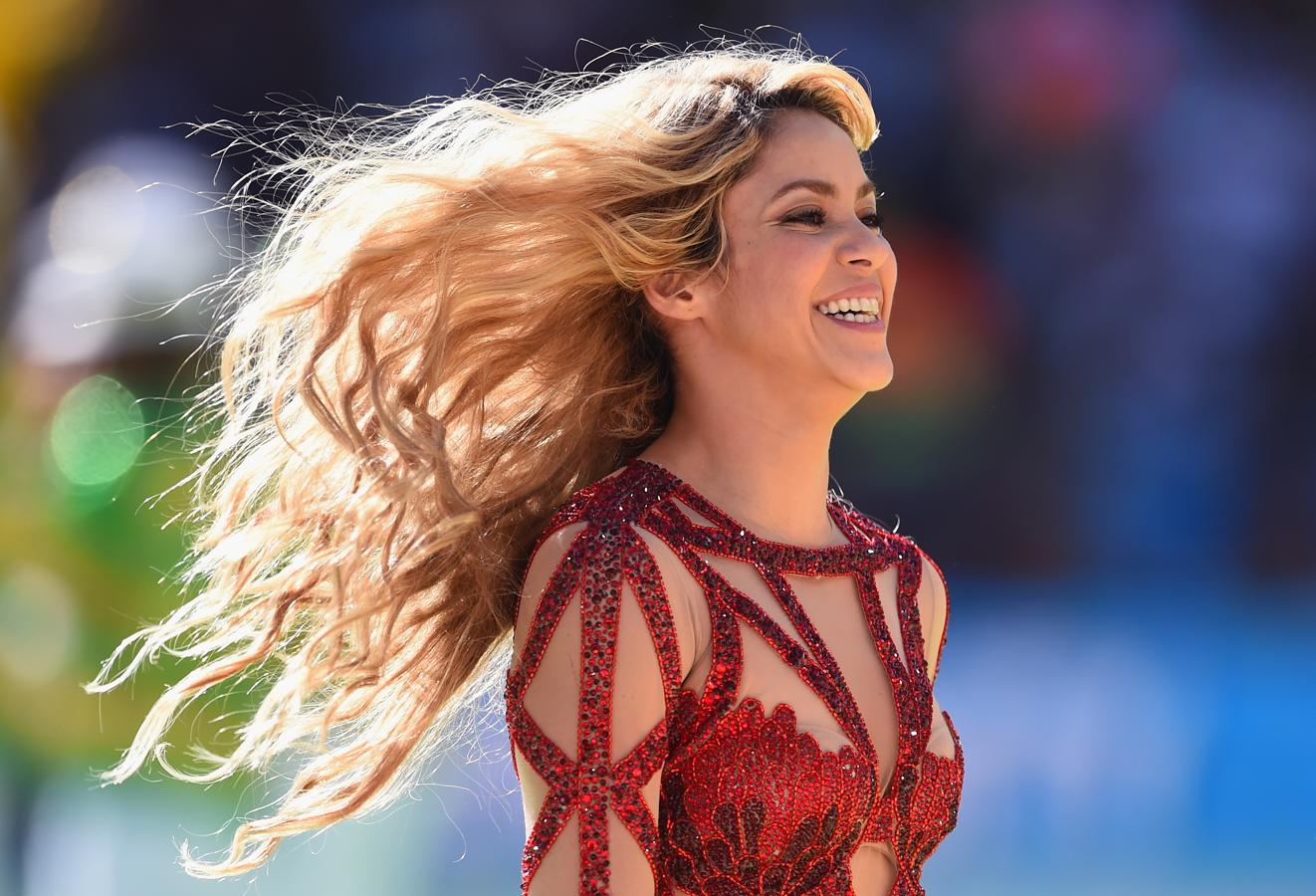 Shakira ya tiene fechas definitivas para su gira. En junio dará comienzo y pasará por Vizcaya (30 junio), A Coruña (1 julio), Madrid (3 julio), Barcelona (6,7 julio).