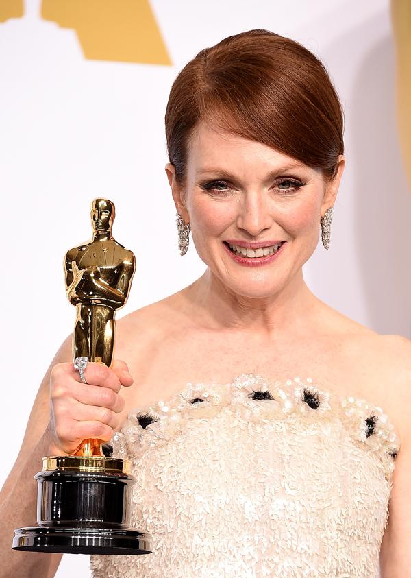 En el año 2015, Julianne Moore ganó el Oscar a Mejor Actriz por 'Siempre Alice', en la que también aparecía Kriten Stewart.