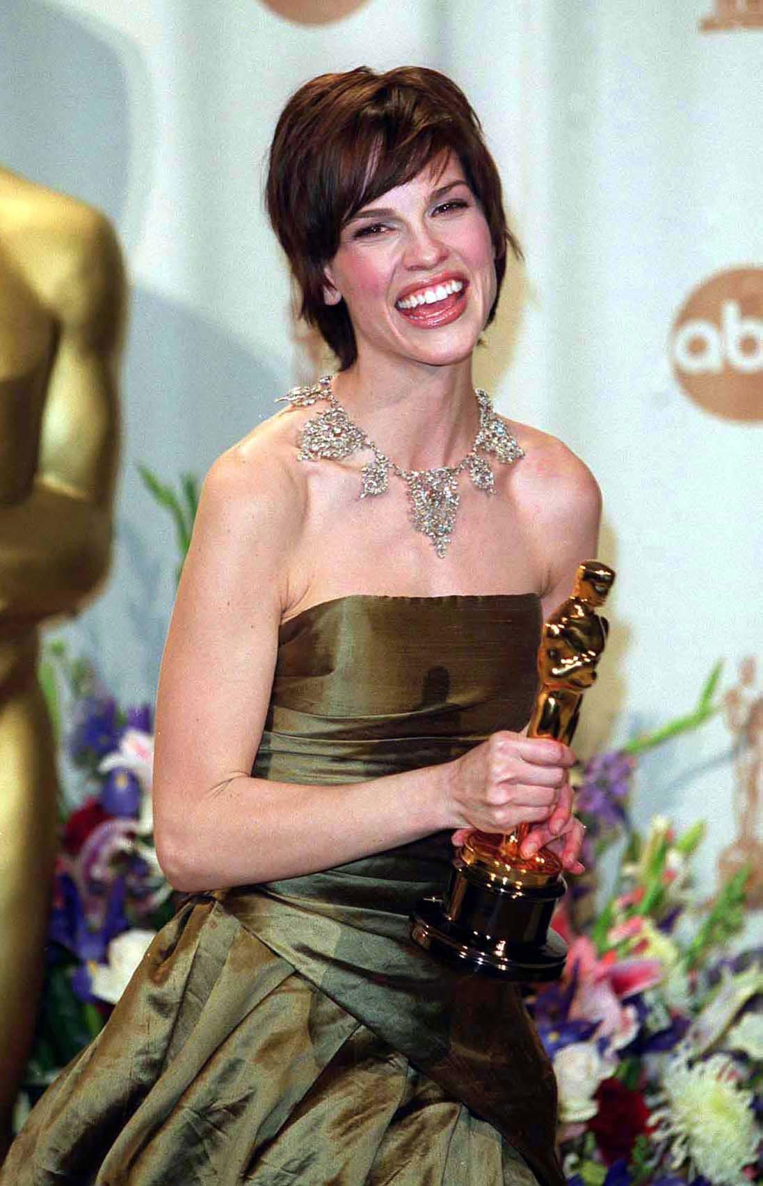 El Oscar a Mejor Actriz fue para Hilary Swank en el año 2000 por su papel en Boys don't cry.