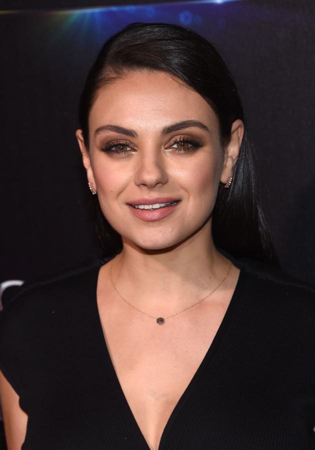 La actriz solía llevar la melena larga, y con varias capas.