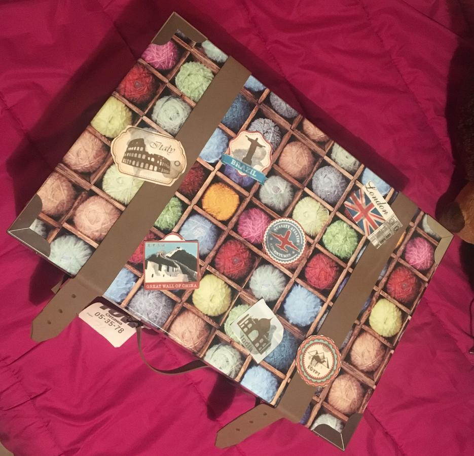 Caja de los cinco sentidos: hazle un regalo para la vista, otro para el tacto, para el oído, para el olfato y para el gusto. ¡Le vas a encantar!