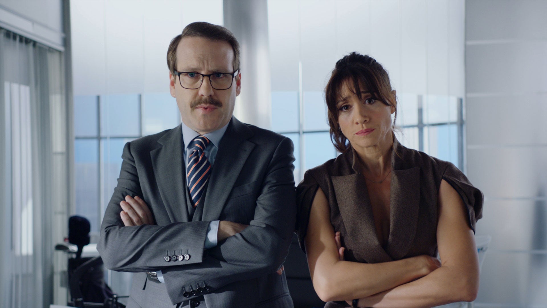 El personaje Julián Ocaña es el Ministro del Interior, carente de liderazgo y reacción. El Cuerpo de élite le meterá en grandes problemas.