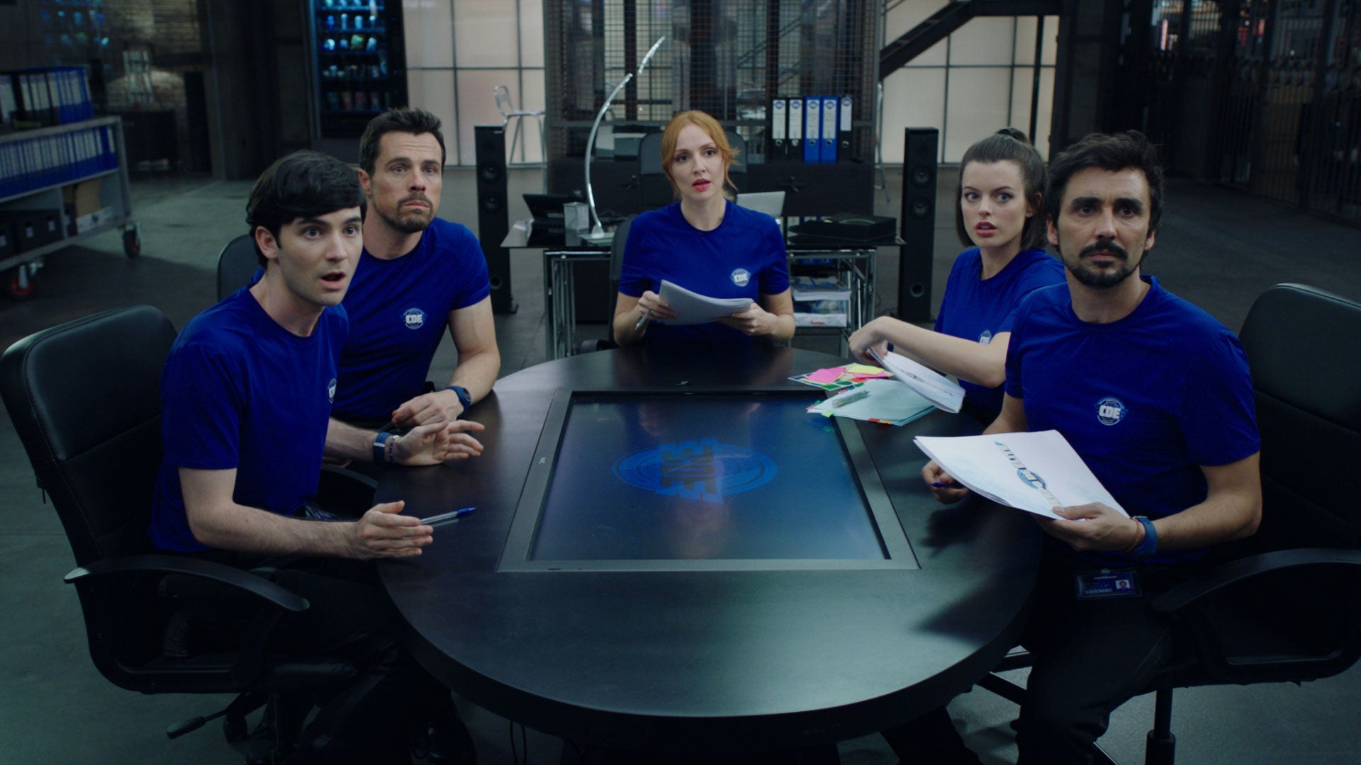 El Cuerpo de élite lo forman Josemari (Álvaro Fontalba), Ximo (Octavi Pujades), Cristina Castaño (Elena Rodríguez), Berta Capdevilla (Adriana Torrebejano) y Salva (Canco Rodríguez).