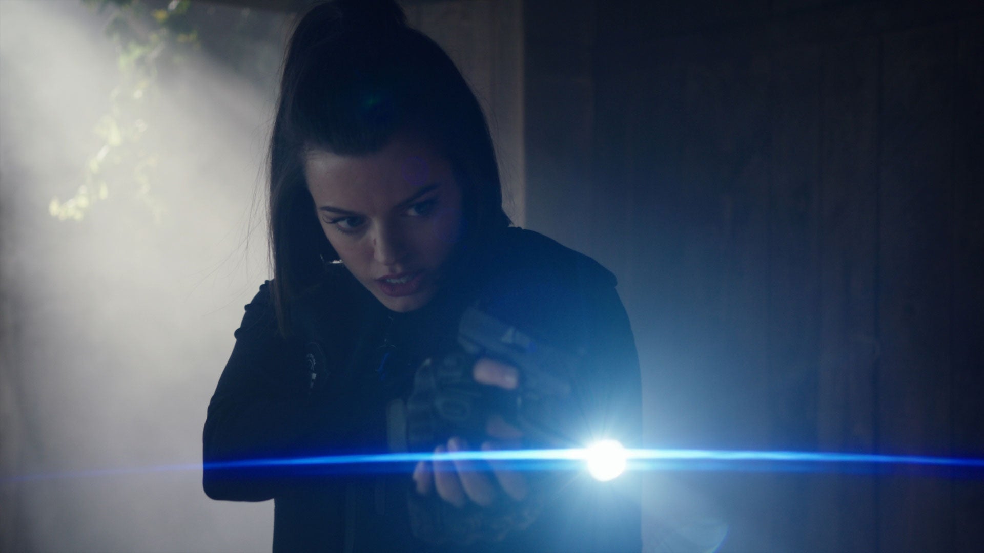 Adriana Torrebejano es Berta Capdevilla, una niña mimada que abandona su casa para convertirse en la mejor Mossa d'Esquadra de su promoción.