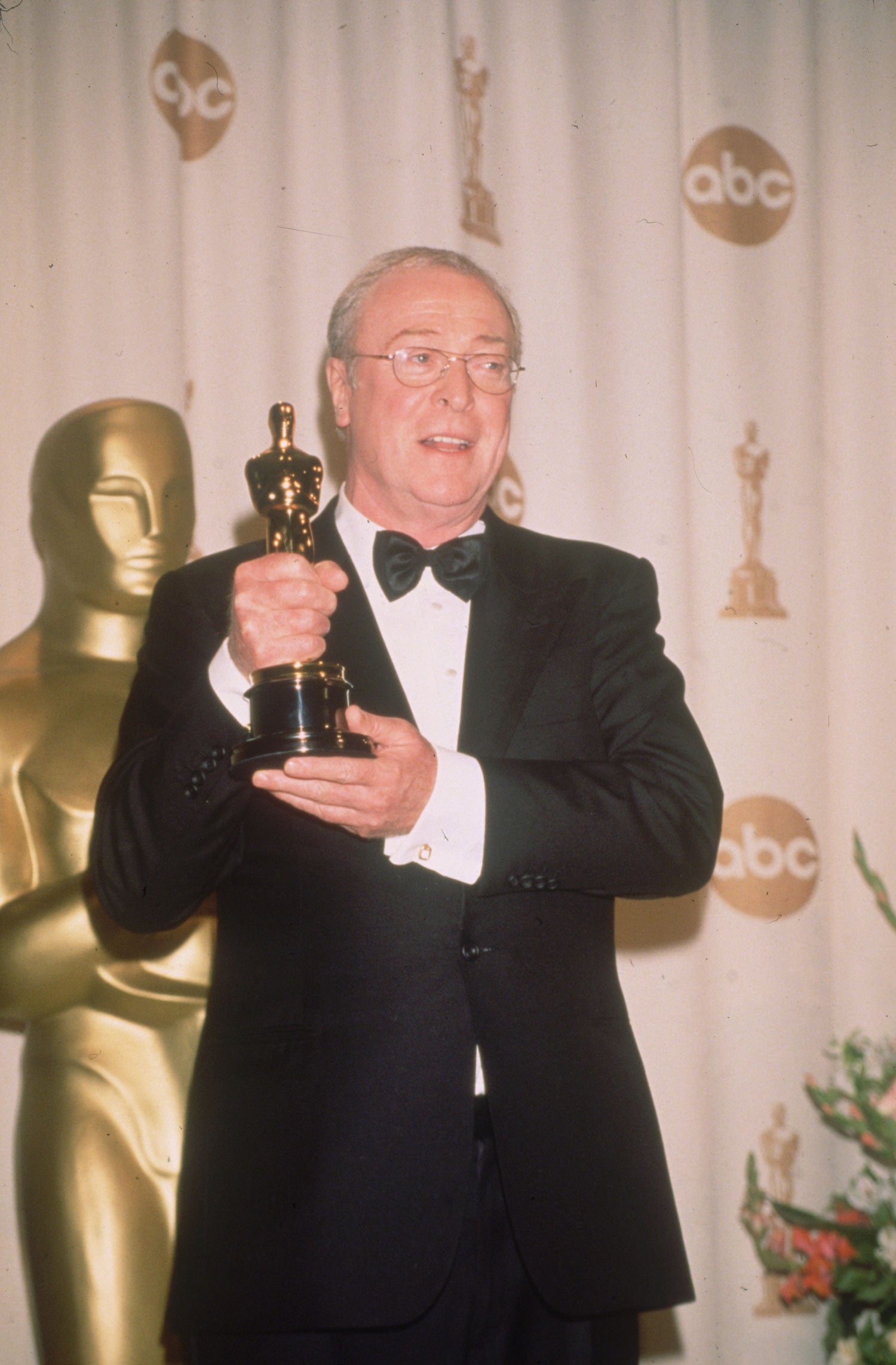 Premios Oscar 2000. Mejor Actor de Reparto: Michael Caine por la película The Cider House Rules.